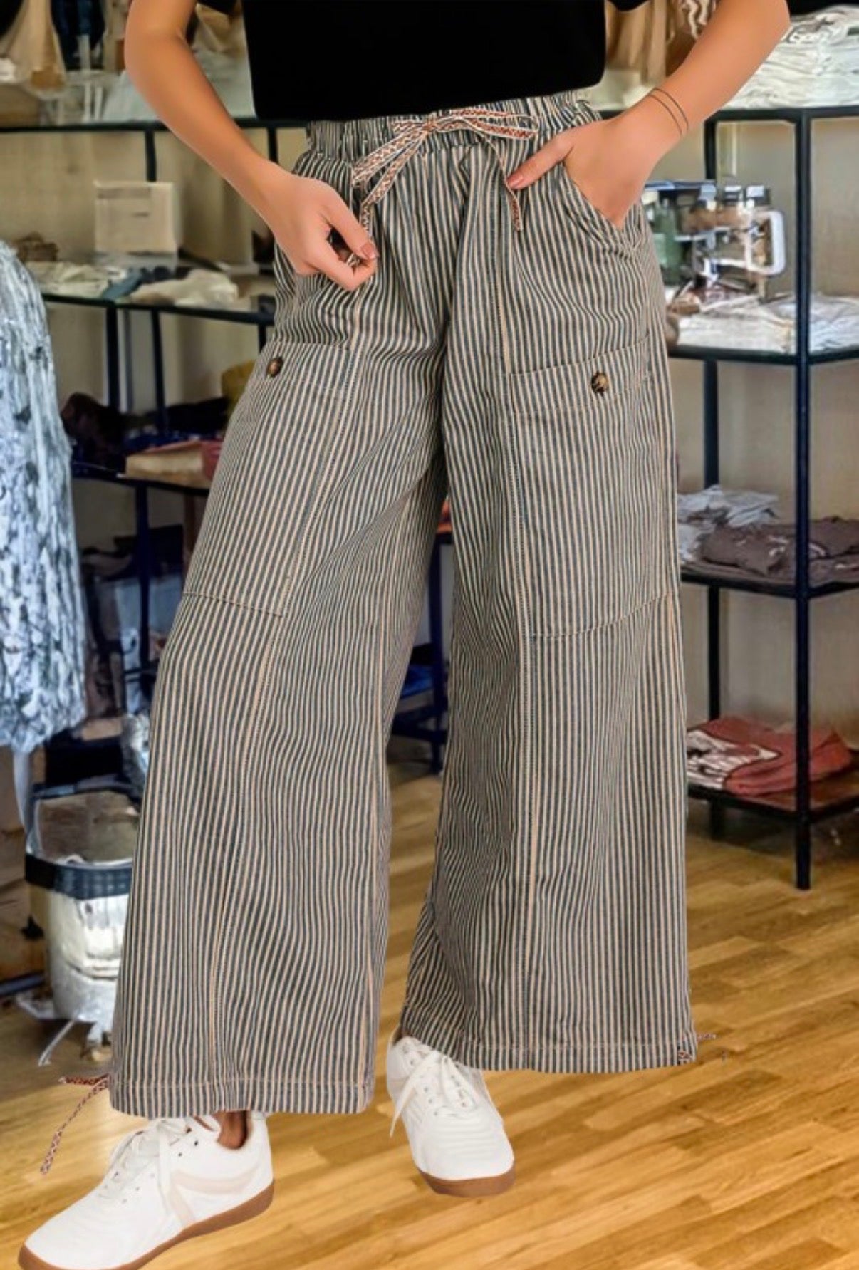 Johanna Pant size 8 fits a size 6