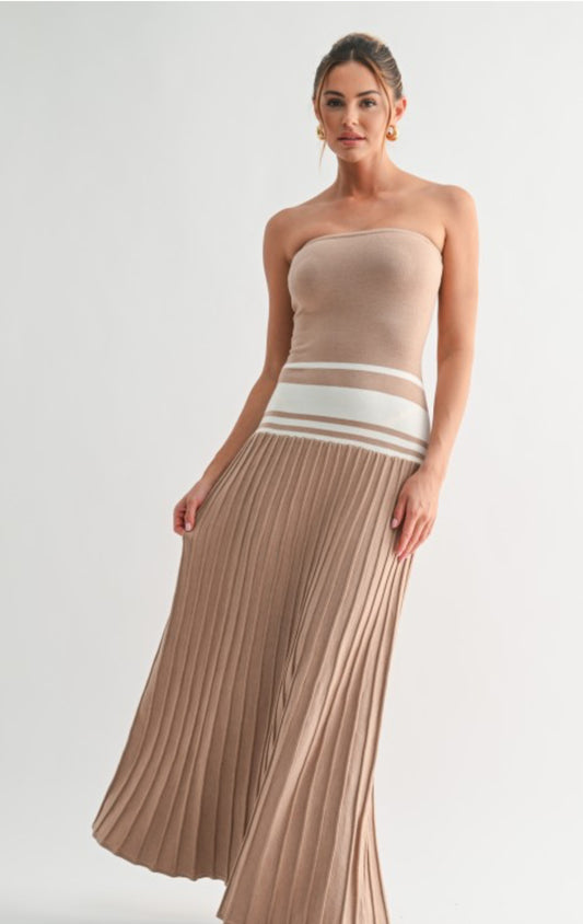Sculpted Pleat Maxi Dress