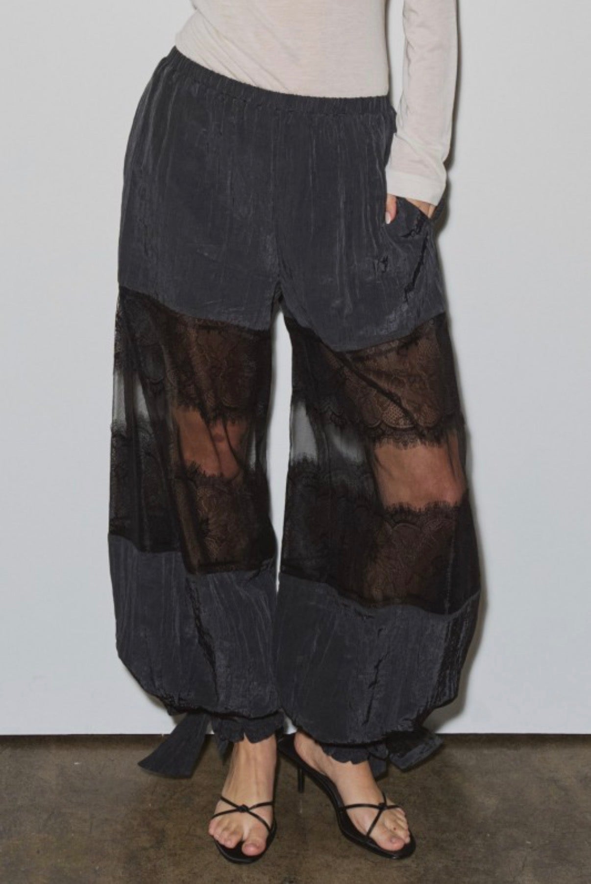 Lydia Balloon Lace Pant