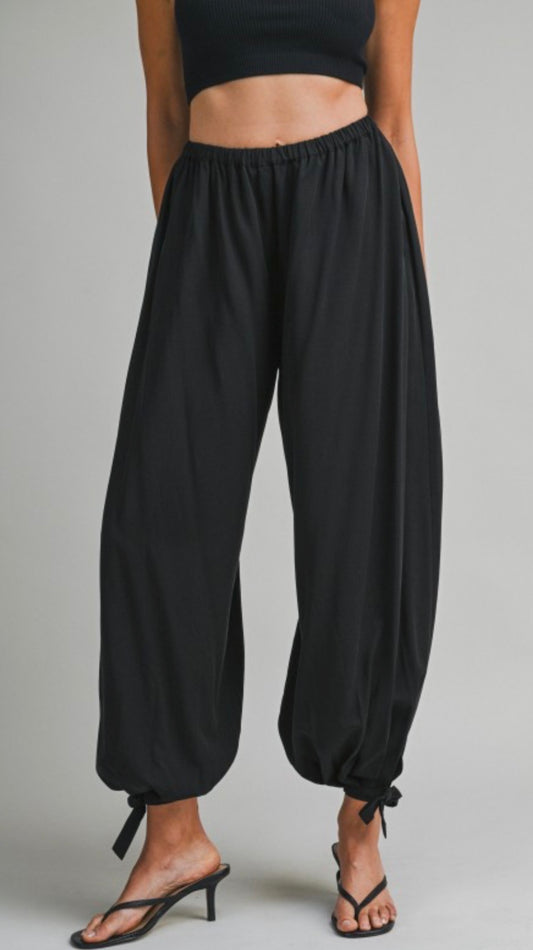 Black Balloon Pant