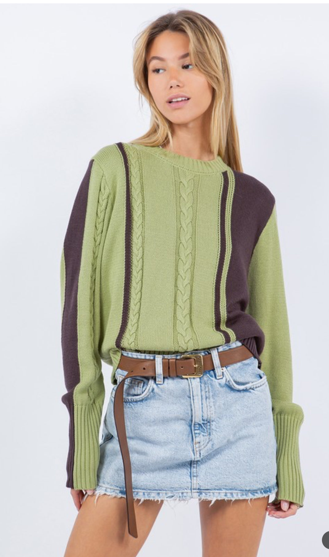 Line up Pullover Top